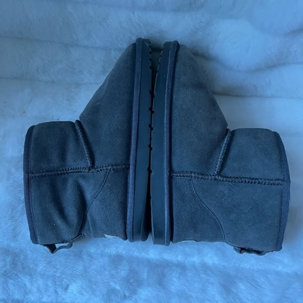 OZWEAR Classic Australian short boots gray suede with shearling lining SZ 10.5W